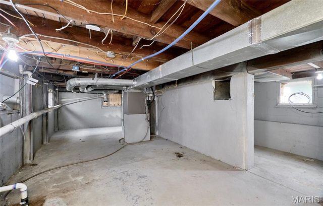 900 N Elm Avenue, Webster Groves, MO 63119