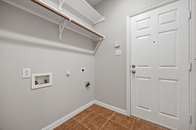 323 Deaton Drive, Fate, TX 75087