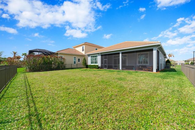 9135 SW Pepoli Way, Port St. Lucie, FL 34987