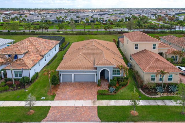 9135 SW Pepoli Way, Port St. Lucie, FL 34987