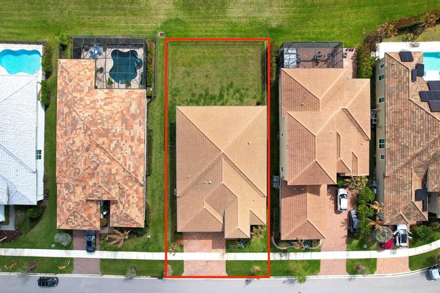 9135 SW Pepoli Way, Port St. Lucie, FL 34987