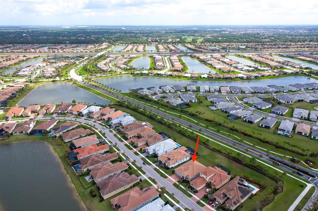 9135 SW Pepoli Way, Port St. Lucie, FL 34987