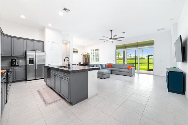 9135 SW Pepoli Way, Port St. Lucie, FL 34987