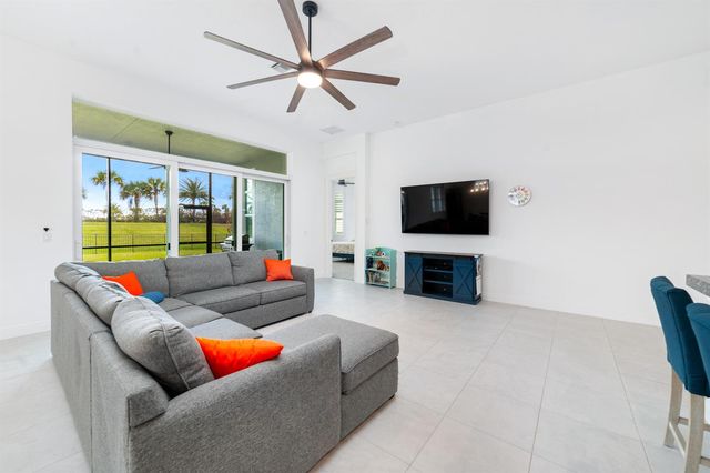 9135 SW Pepoli Way, Port St. Lucie, FL 34987