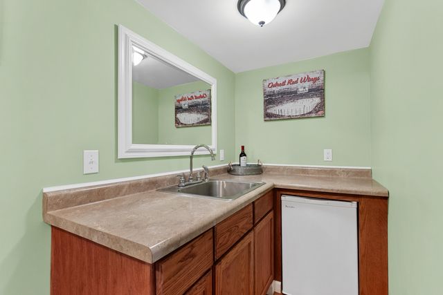 22840 Red Arrow Highway, Mattawan, MI 49071