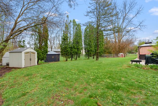 22840 Red Arrow Highway, Mattawan, MI 49071