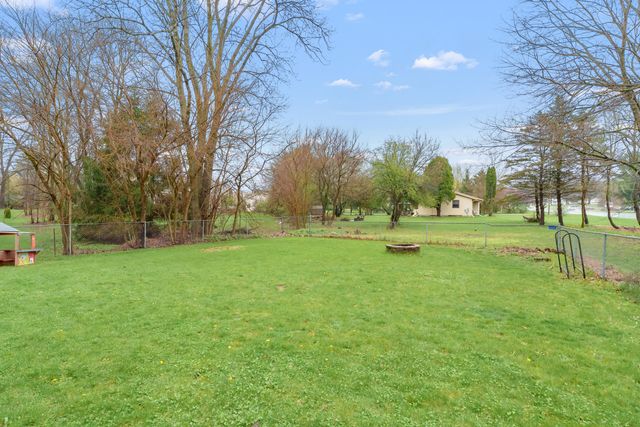 22840 Red Arrow Highway, Mattawan, MI 49071