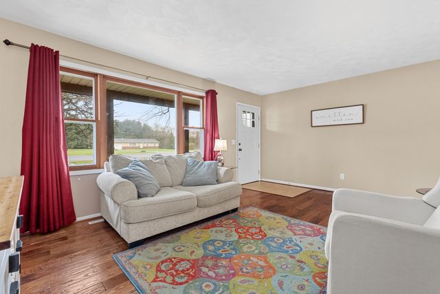 22840 Red Arrow Highway, Mattawan, MI 49071