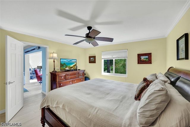3072 Sandpiper Bay CIR M204, Naples, FL 34112