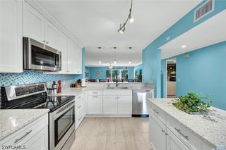 3072 Sandpiper Bay CIR M204, Naples, FL 34112