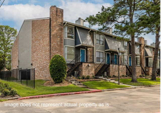 2002-P04 Place Rebecca Lane, Houston, TX 77090