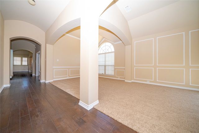 405 Fairweather Street, Desoto, TX 75115