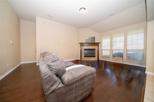 405 Fairweather Street, Desoto, TX 75115