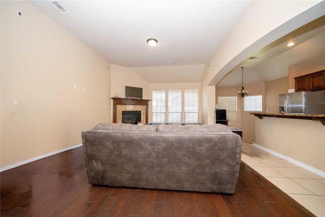 405 Fairweather Street, Desoto, TX 75115