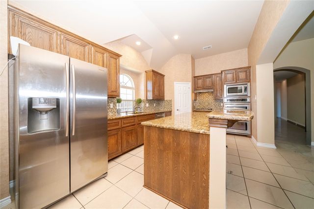 405 Fairweather Street, Desoto, TX 75115