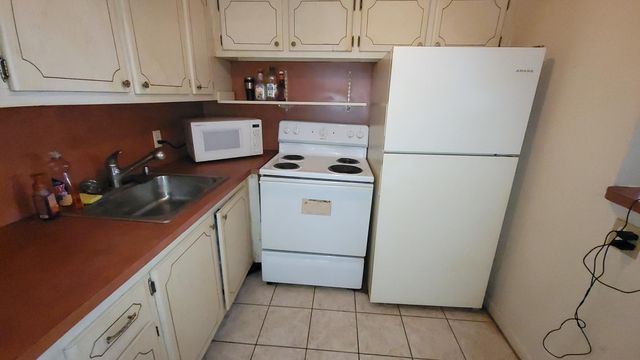 21 Norwich A, West Palm Beach, FL 33417