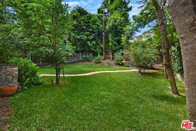 14017 Valley Vista Boulevard, Sherman Oaks, CA 91423