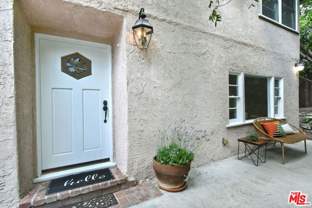 14017 Valley Vista Boulevard, Sherman Oaks, CA 91423