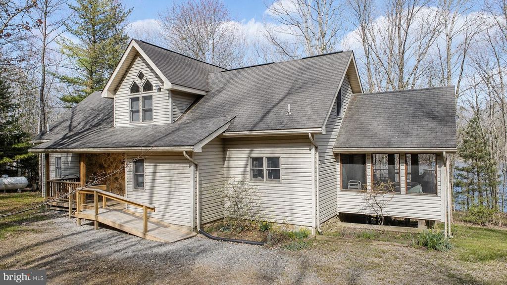 Image 4 of property listing at 389 SAWMILL HOLLOW RD, Swanton, MD 21561