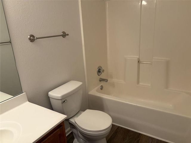 1260 Chinon Point, Lithonia, GA 30058