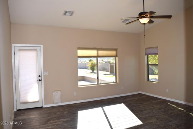 727 W ZION Lane, San Tan Valley, AZ 85143