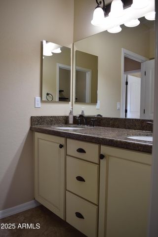 727 W ZION Lane, San Tan Valley, AZ 85143