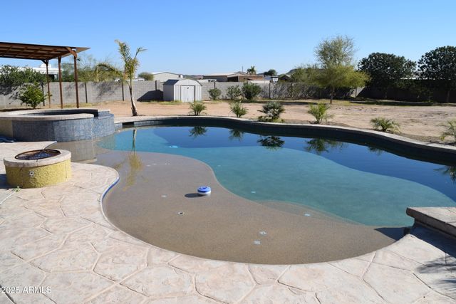 727 W ZION Lane, San Tan Valley, AZ 85143