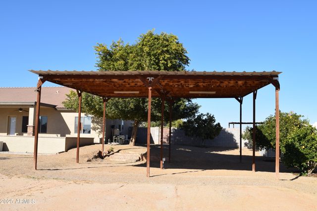 727 W ZION Lane, San Tan Valley, AZ 85143