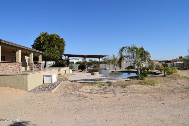 727 W ZION Lane, San Tan Valley, AZ 85143