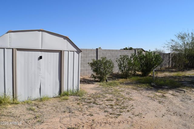 727 W ZION Lane, San Tan Valley, AZ 85143