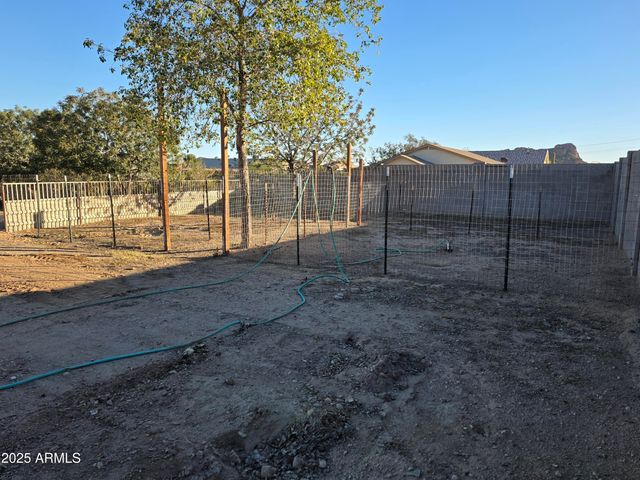 727 W ZION Lane, San Tan Valley, AZ 85143