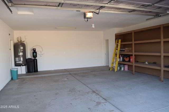 727 W ZION Lane, San Tan Valley, AZ 85143