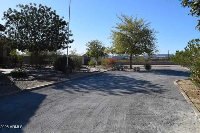 727 W ZION Lane, San Tan Valley, AZ 85143