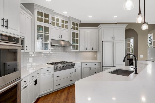 4465 Bluebell Trail S, Hamel, MN 55340