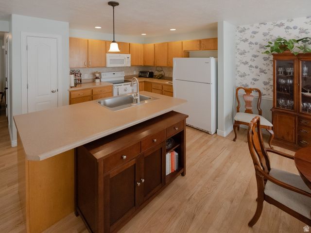 8058 S LISMORE LN, West Jordan, UT 84088