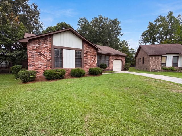 5 Cyprus Court, Goose Creek, SC 29445