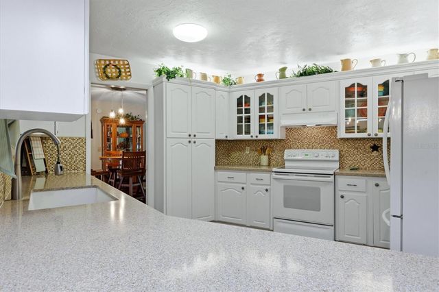 7963 N LEEWYNN DRIVE, Sarasota, FL 34240