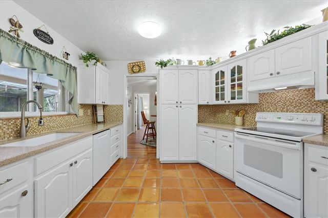 7963 N LEEWYNN DRIVE, Sarasota, FL 34240
