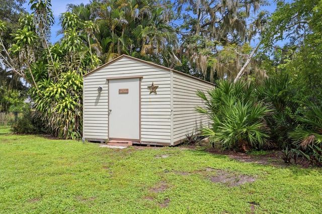 7963 N LEEWYNN DRIVE, Sarasota, FL 34240