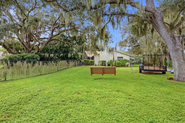7963 N LEEWYNN DRIVE, Sarasota, FL 34240