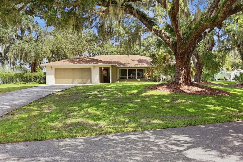 7963 N LEEWYNN DRIVE, Sarasota, FL 34240