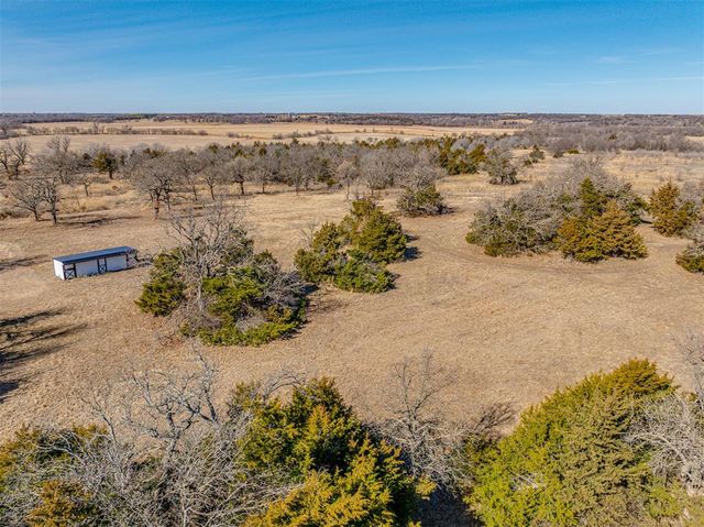 9180 S Santa Fe Road, Guthrie, OK 73044