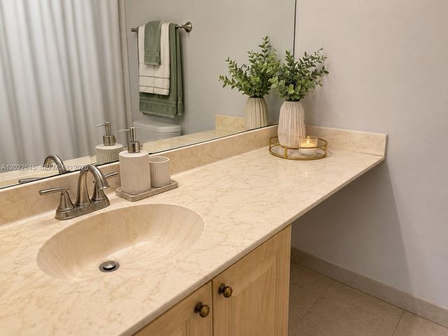 8952 NW 38th Dr., Coral Springs, FL 33065
