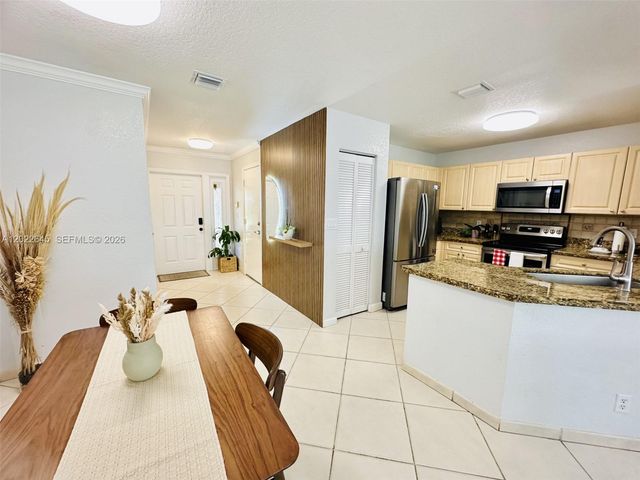 8952 NW 38th Dr., Coral Springs, FL 33065