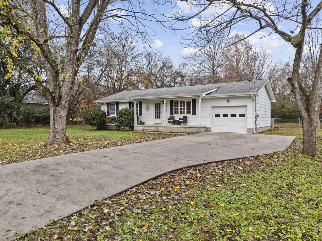 3321 Elder Mountain Road, Chattanooga, TN 37419