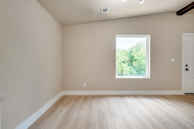 2406 White Oak Trail, Granbury, TX 76048