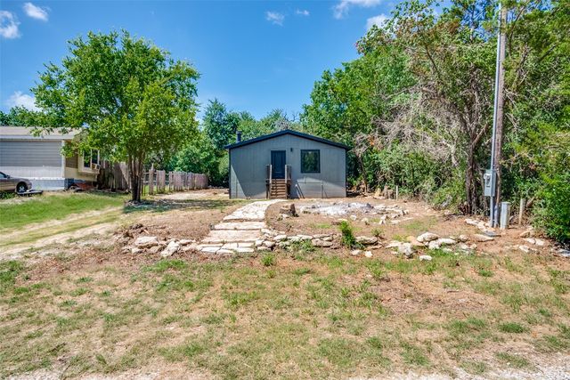 2406 White Oak Trail, Granbury, TX 76048