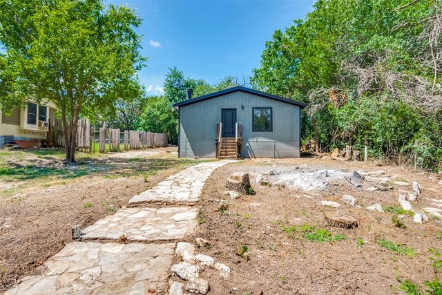 2406 White Oak Trail, Granbury, TX 76048