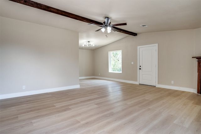 2406 White Oak Trail, Granbury, TX 76048