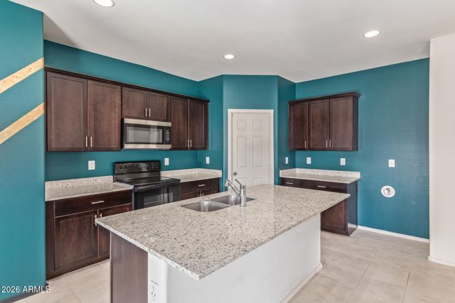 43687 W BUCKHORN Trail, Maricopa, AZ 85138